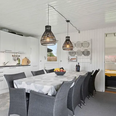 Cozy Summer House Close To The Сasa de vacaciones *